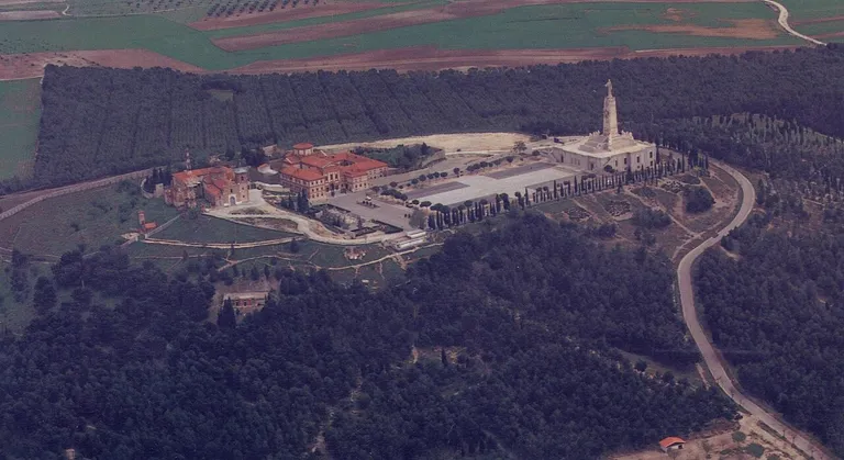 Lago de Casa de Campo - Cerro de los Ángeles - Image 1